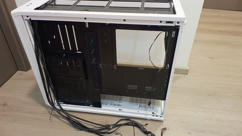 Carcasa Pc Fractal Design Meshify S2 incompleta
