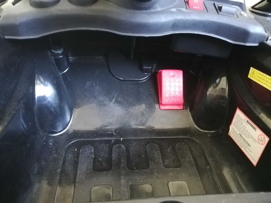 машина спортивная детская