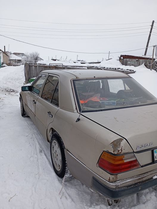 Мерседес Бенс 230