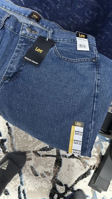 Джинсы Lee regular fit.p-34/32и36/32.