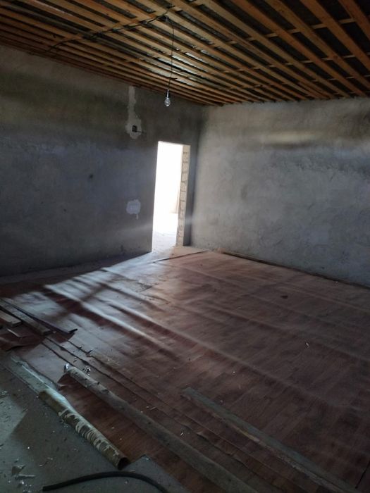 Еркинкалада үй сатылады