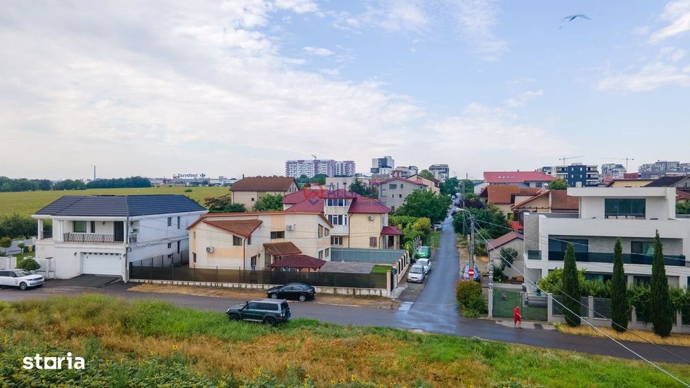 PALAZU MARE - Vilă 5 camere, teren pe colț cu priveliște la lac,