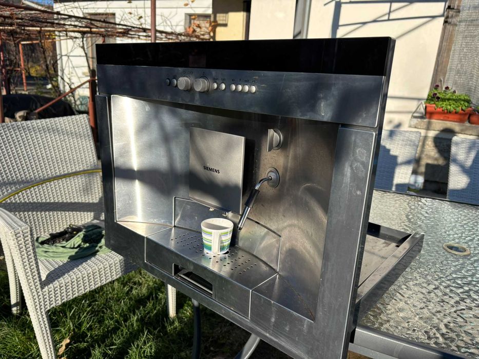 Кафе автомат за вграждане Siemens tk68e571/04