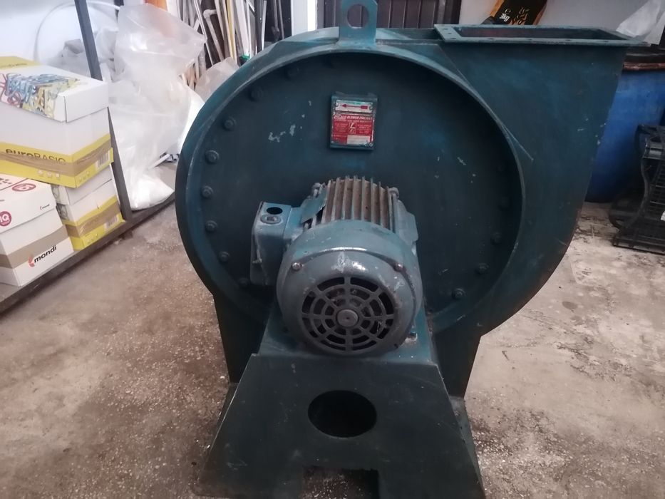 Exhaustor aer industrial trifazic