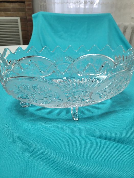 Продаются хрустальные вазы