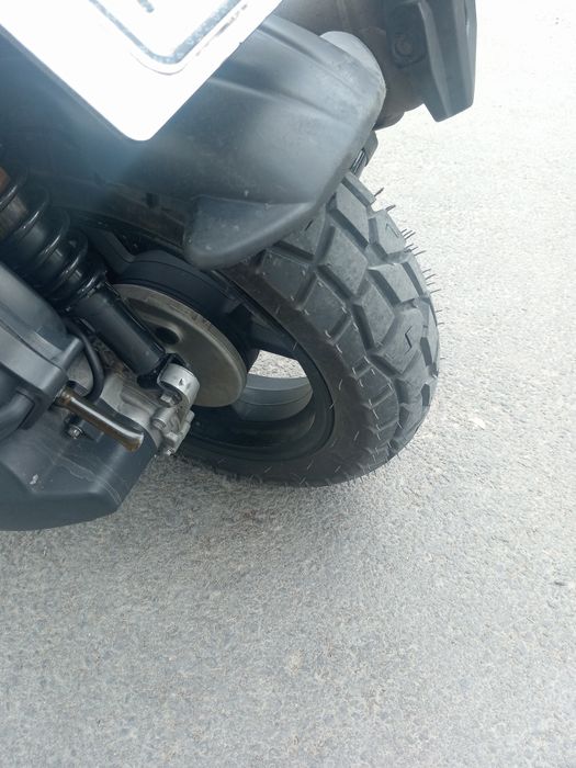 Tank GST skuter sotiladi