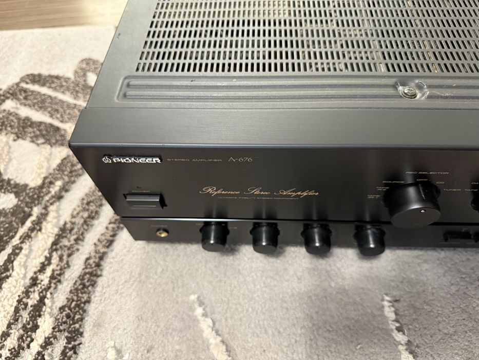 Pioneer A-676 Стерео усилвател