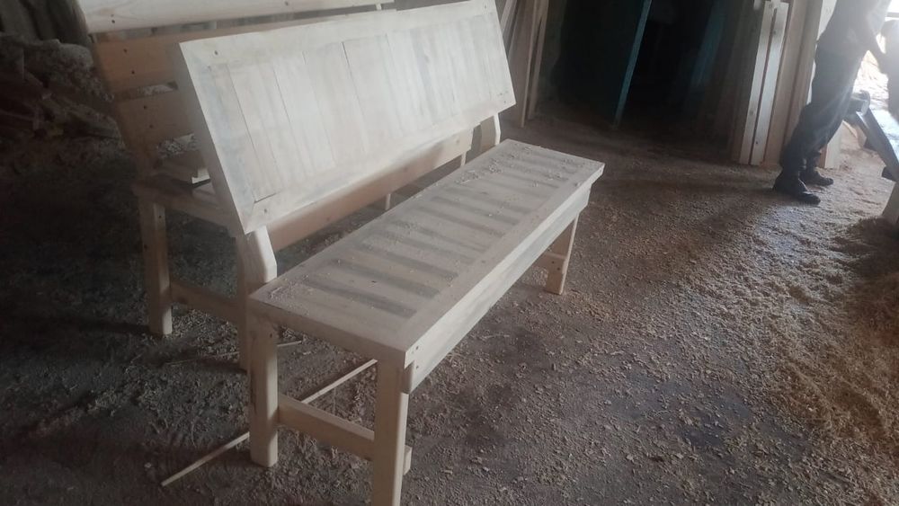 Столы со скамейками