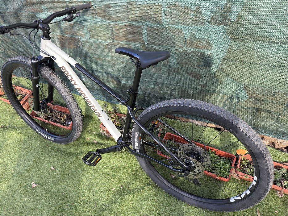 Алум.велосипед Rocky Mountian рамка XL,29 цола гуми.