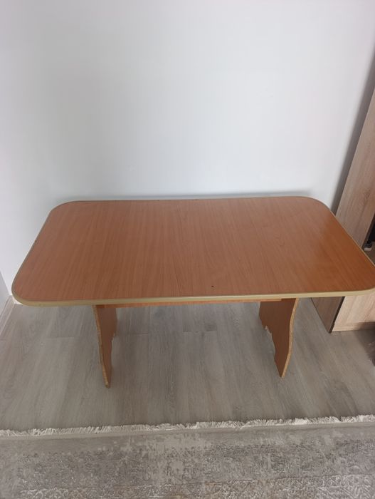 Продам Стол кухонный