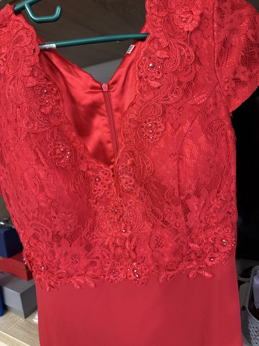 Rochie eleganta de culoare rosie marimea xxxl