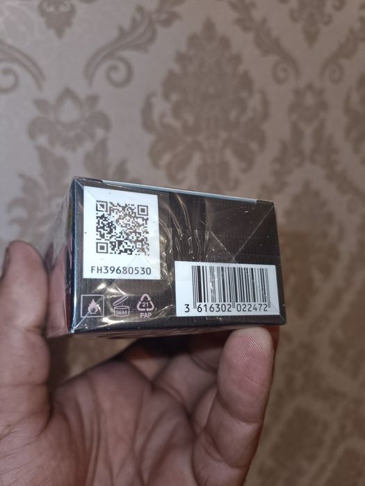 Срочно продам новый оригинал женская духи Gucci flora