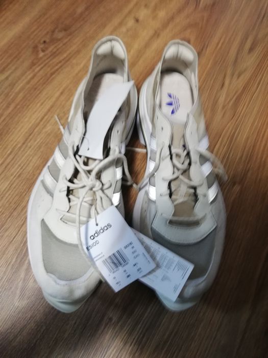 Adidas Originals ESIOD
Esiod "Wonder Oxide"
Esiod "Wonder Oxide"