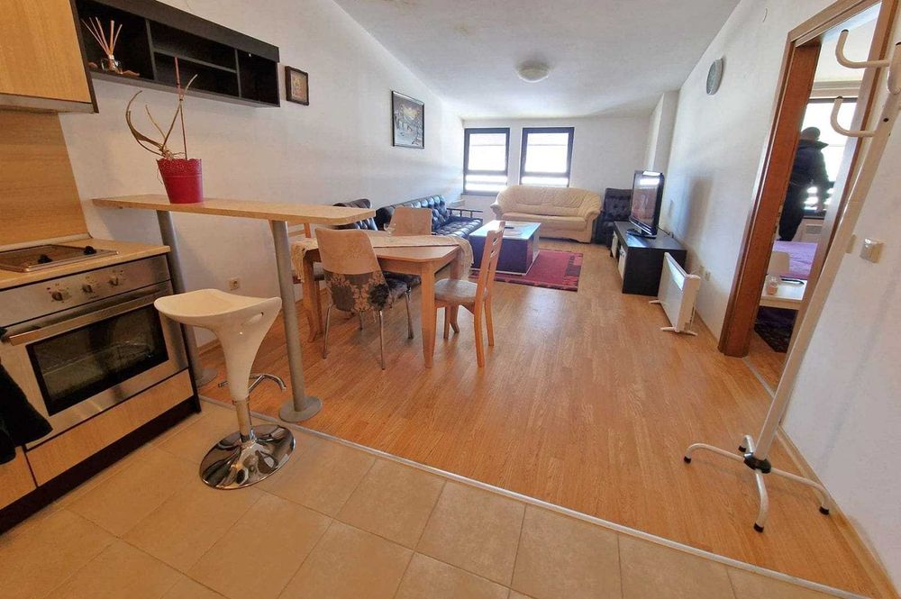 Продава се Двустаен апартамент в Разлог - 75 кв.м за 320 €/кв.м - Снимка #1