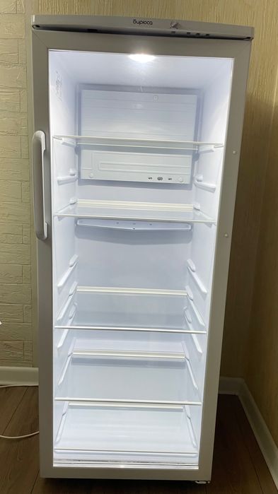 Холодильник витринный