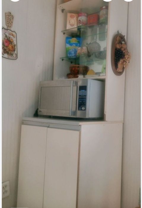 Продам буфет кухонный