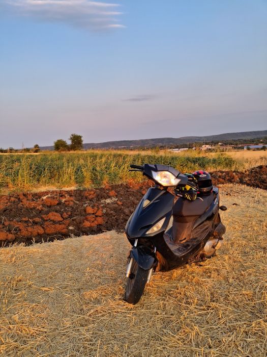 Скутер Generic Ride Jump 50 cc