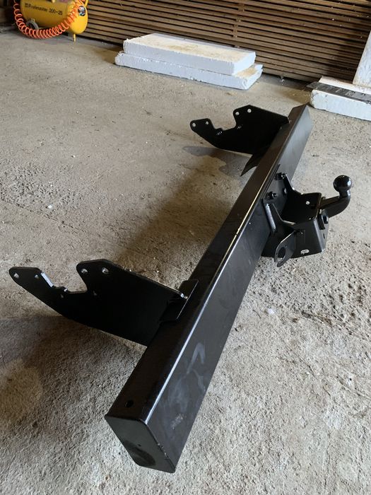 Carlig toyota hilux 2015