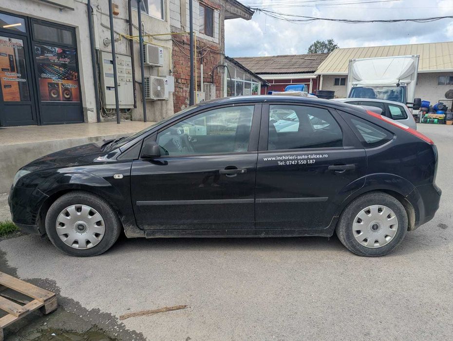 Vand schimb cu duba mare ford focus, 2005, diesel