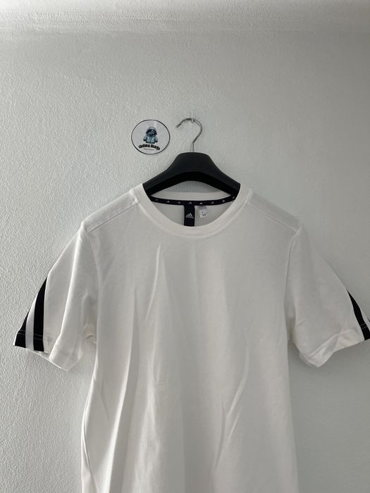 Tricou Adidas in stare buna