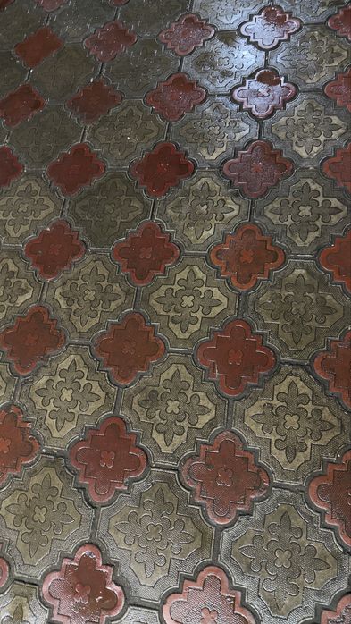 Продаётся брусчатка б/у, недорого.