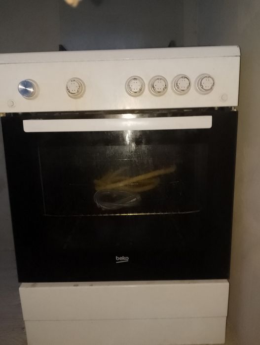 Срочно! Плита с духовкой