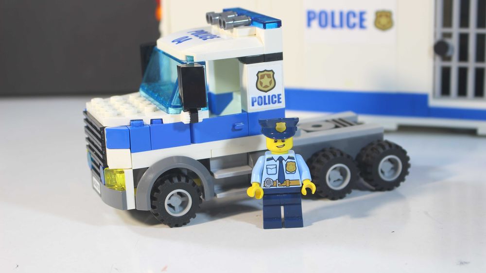 Лего Полицейски Команден Център 60139 Lego Police Command Center