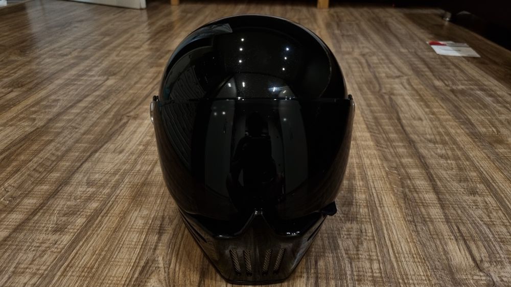 Продам Черный Мотошлем