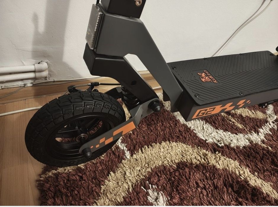 Trotinetă electrică kukirin nouă!!! Ocazie!