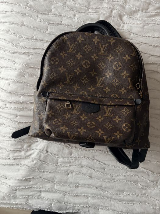 Раница louis vuitton , чанта chanel , christuan loubotin