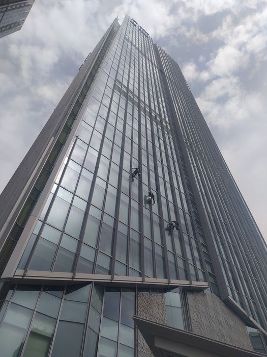 Мойка окон, фасада, Украшение фасада, дюралайт, ойна йувиш, альпинисты