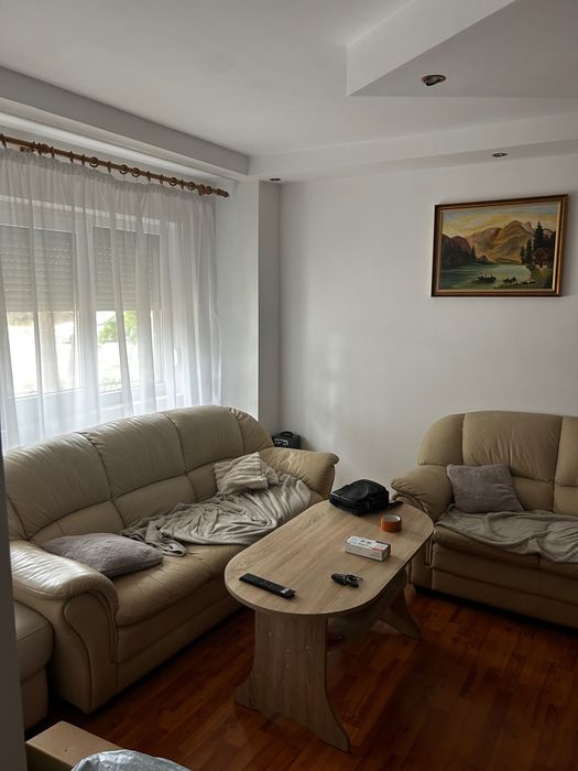 Inchiriez apartament cu 2 camere la parter in zona 300 micalaca