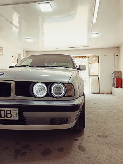 Бмв е 34 сотилади