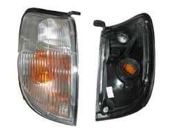 Lampa/ Semnalizare stanga, dreapta pentru Nissan 2WD-4WD 1998-2001