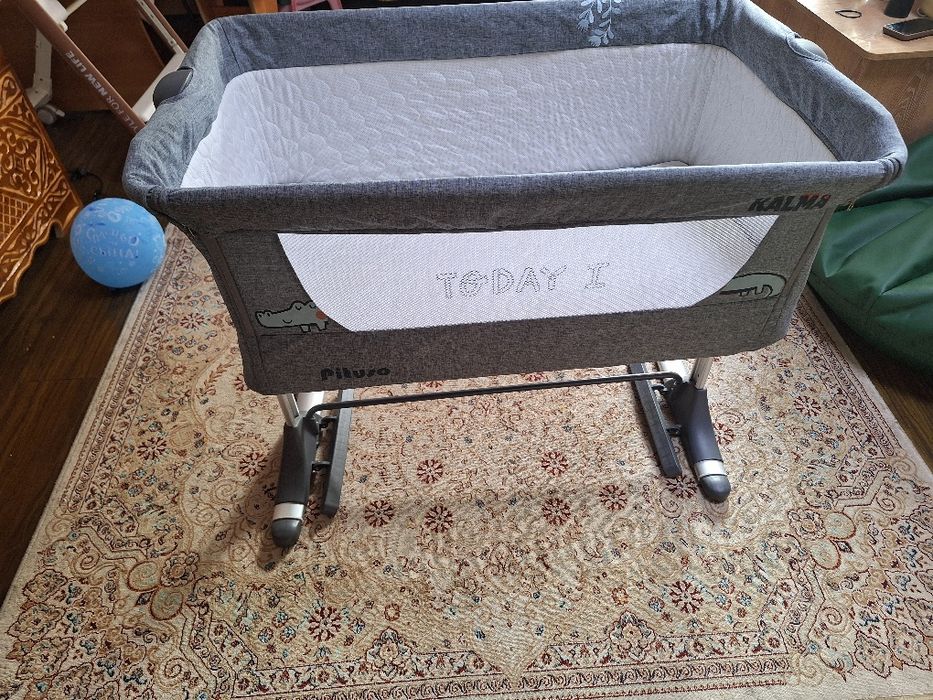 Манежка прикроватная