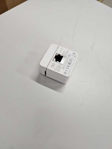 Таванни микрофони Cisco със звукови панели