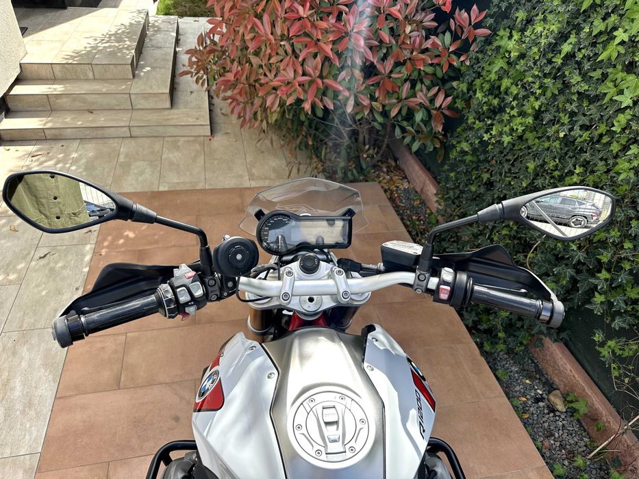 BMW R1200R, Akrapovic, Cutii BMW, Keyless, 2 parbrize, Cauciucuri noi