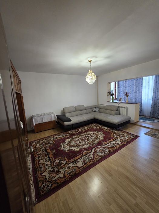 De vanzare apart. 2 cam. decomandat,transf. in 3, etaj 3,2 balcoane, Crihala/Carrefour