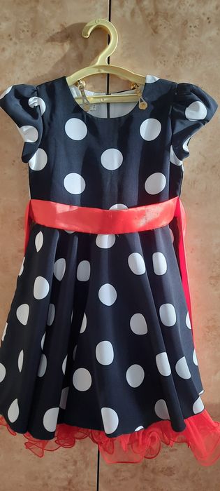 Платье детское на девочку 5-6 лет.