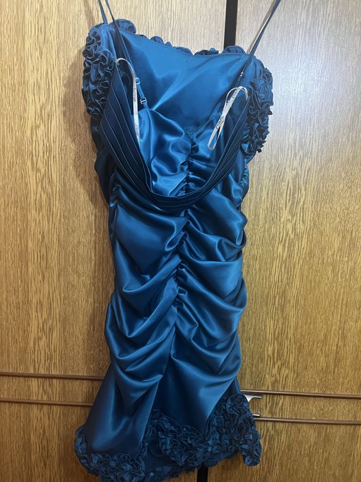 Офицялна бална рокля