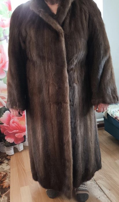 Продам норковую шубу