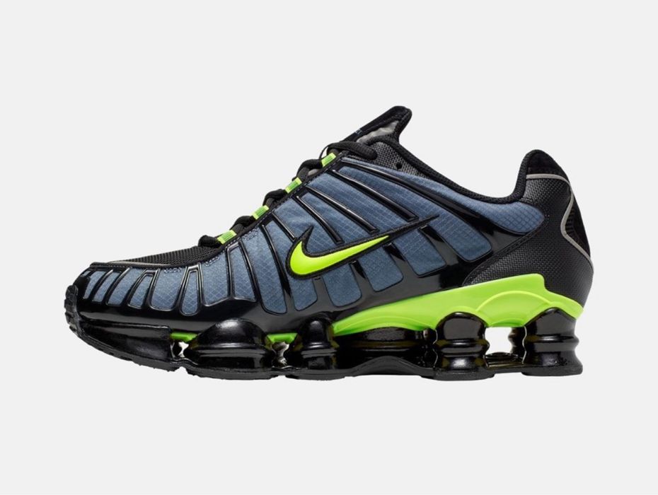 Нови мъжки маратонки Nike Air Max Shox TL налични