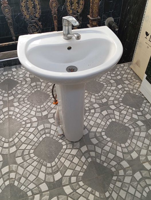 Умывальник для ванной