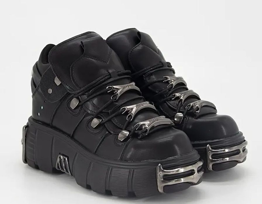 Красовки в готические стиле