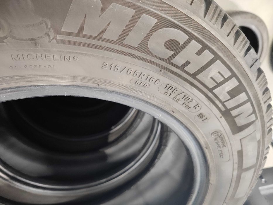 4бр.зимни гуми 215/65/16C Michelin