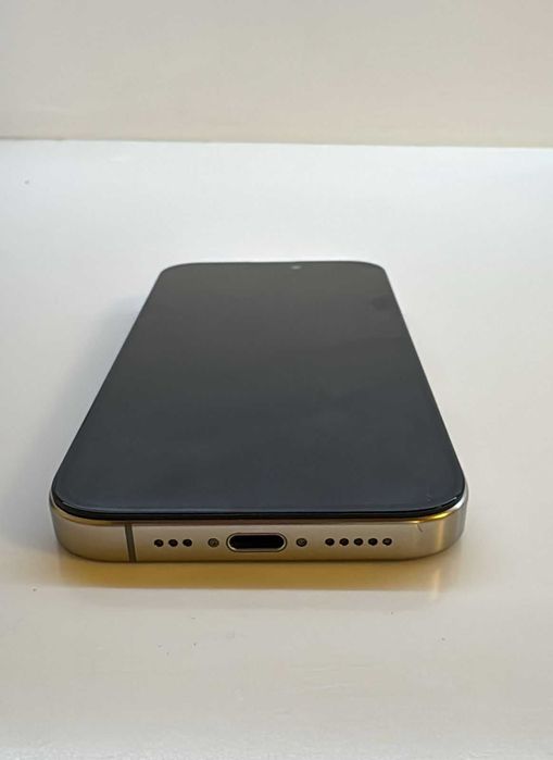 Iphone 15 Pro 256mb 210.000тг