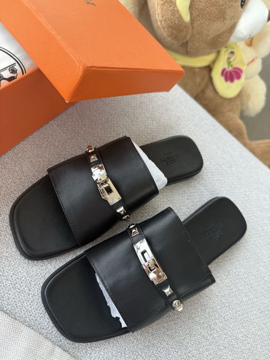 ПРОМО ЦЕНА ДО 31.05 Естествена кожа нови дамски черни чехли Hermes