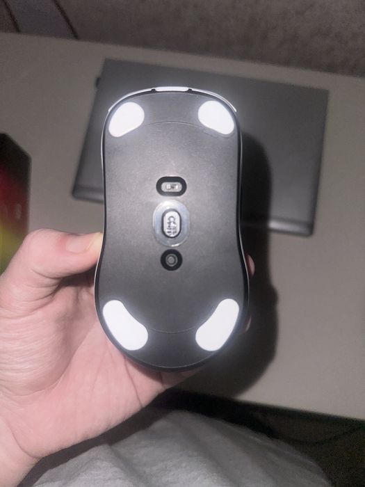 Продаю scyrox v8