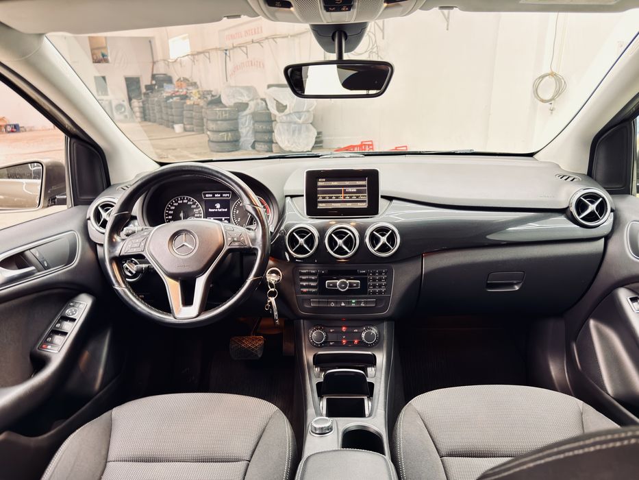 Mercedes Benz B200 - 146.000 KM - Benzina - 1.6 - Cutie automata -Rate