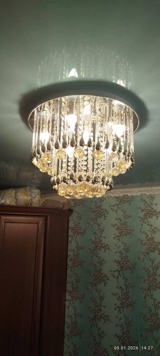 Продам люстру б/у не дорога